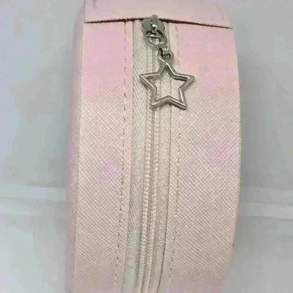 NWOT Pink Portable Round Jewelry Box - Picture 2 of 4